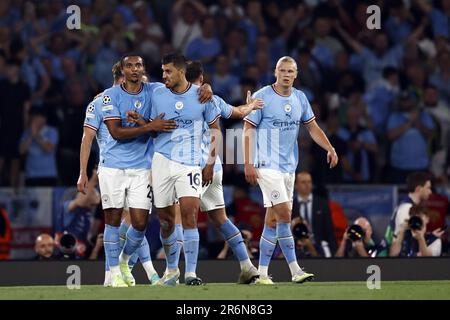 ISTANBUL - (lr) Manuel Akanji del Manchester City FC, Rodri del Manchester City FC, Erling Haaland del Manchester City FC festeggiano il 1-0 durante la finale della UEFA Champions League tra il Manchester City FC e il FC Inter Milan allo Stadio Olimpico Ataturk il 10 giugno 2023 a Istanbul, in Turchia. Foto Stock