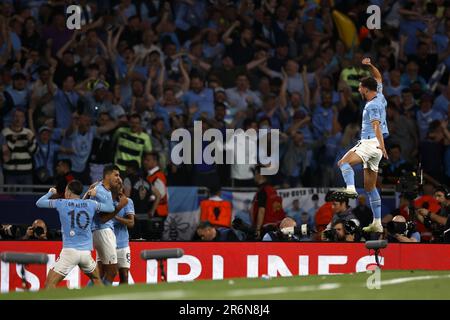 ISTANBUL - Jack Grealish del Manchester City FC, Rodri del Manchester City FC festeggiano il 1-0 durante la finale della UEFA Champions League tra il Manchester City FC e il FC Inter Milan allo Stadio Olimpico Ataturk il 10 giugno 2023 a Istanbul, in Turchia. Foto Stock