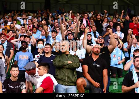 MELBOURNE, AUSTRALIA - 1 APRILE: I fan della città di Melbourne si emozionati durante la partita di calcio della Hyundai A-League tra il Western United FC e il Melbourne City FC il 1 aprile 2021 all'AAMI Park di Melbourne, Australia. Foto Stock