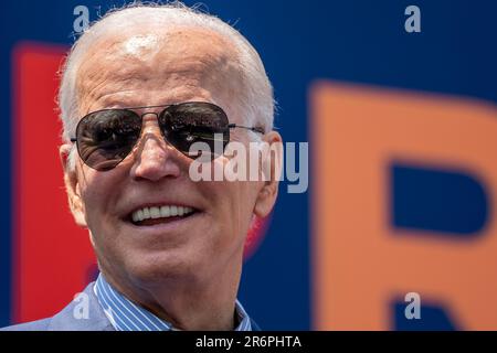 Washington DC, Stati Uniti. 10th giugno 2023. Il Presidente degli Stati Uniti Joe Biden durante un evento celebrativo del mese di Pride alla Casa Bianca di Washington, DC, Stati Uniti, sabato 10 giugno, 2023. Biden questa settimana ha annunciato nuovi sforzi federali progettati per aiutare i giovani LGBTQ e contro i divieti di libri a seguito degli sforzi repubblicani a livello statale e locale per approvare leggi che colpiscono gli americani transgender. Credit: Nathan Howard/Pool via CNP/MediaPunch Credit: MediaPunch Inc/Alamy Live News Foto Stock