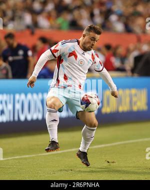 Chicago, USA, 10 giugno 2023. Major League Soccer (MLS) Xherdan Shaqiri del Chicago Fire FC (10) gestisce la palla contro il Columbus Crew al Soldier Field di Chicago, il, USA. Credit: Tony Gadomski / All Sport Imaging / Alamy Live News Foto Stock