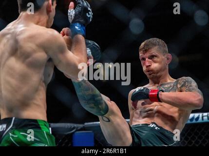 Vancouver, British Columbia, Canada. 10th giugno, 2023. DAVID DVORAK calcia Steve Erceg durante l'evento UFC 289 alla Rogers Arena il 10 giugno 2023 a Vancouver, British Columbia. (Credit Image: © Tomaz Jr/PX Imagens via ZUMA Press Wire) SOLO PER USO EDITORIALE! Non per USO commerciale! Foto Stock