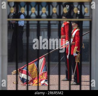 Londra, Regno Unito, 10 giugno 2023. Il Colonnello's Review, la prova finale per Trooping the Colour, si svolge nel giorno più caldo dell'anno a Londra con HRH il Principe di Galles che partecipa come Regimental Colonnello Guardie gallesi. Foto Stock