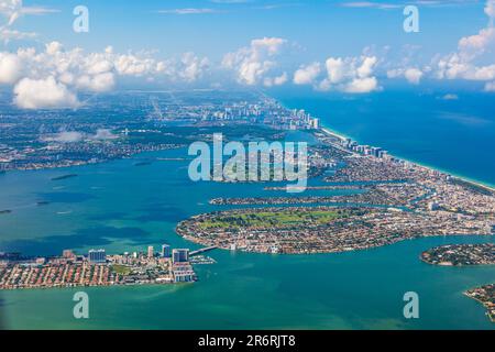 Antenna oftown e spiaggia di Miami Foto Stock