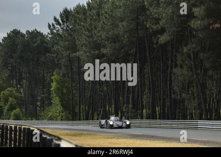 23 PIERSON Joshua (usa), BLOMQVIST Tom (gbr), JARVIS Oliver (gbr), United Autosports, Oreca 07 - Gibson, azione durante la 24 ore di le Mans 2023 sul circuito des 24 Heures du Mans dal 10 al 11 giugno 2023 a le Mans, Francia - Foto: Florent Gooden/DPPI/LiveMedia Foto Stock