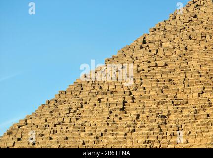 Piramide di Cheops, Giza, vicino al Cairo, Piramidi di Giza, Egitto Foto Stock