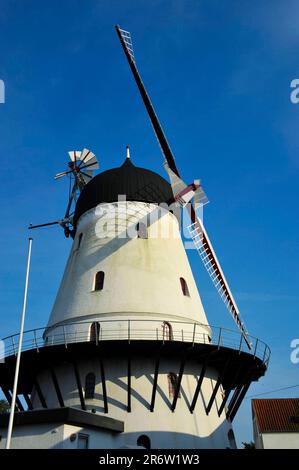 Mulino a vento, Gudhjem, Bornholm, Danimarca Foto Stock