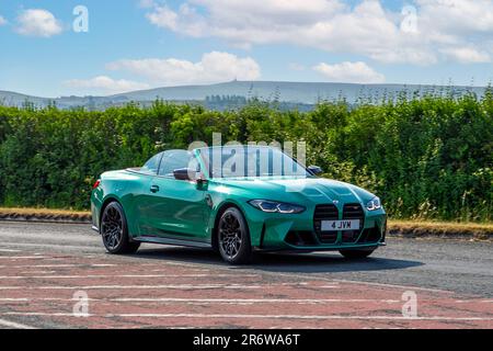 2022 Green BMW Competition M xDrive A, Alpha Cars tedesche al Classic & Performance Motor Show presso Hoghton Tower, Preston, Regno Unito Foto Stock