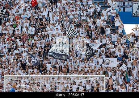 Dacia Arena, Udine, Italia. 11th giugno, 2023. Serie A Relegation Play Off Football; Spezia contro Hellas Verona; sostenitori di Spezia Credit: Action Plus Sports/Alamy Live News Foto Stock