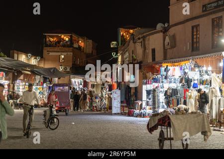 Notte in piazza Jemaa el-Fnaa. Foto Stock