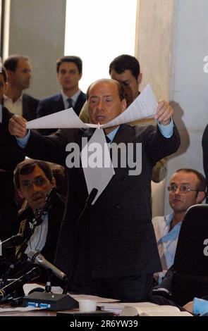 Repertorio fotografico, Italia. 30th giugno, 2023. BERLUSCONI AL PROCESSO SME (Francesco Corradini, MILANO - 2003-06-17) ps la foto può essere utilizzata nel rispetto del contesto in cui è stata scattata, E senza l'intento diffamatorio del decoro delle persone rappresentate (Photo Repertorio - 2019-01- 17, Francesco Corradini) ps la foto può essere utilizzata nel rispetto del contesto in cui è stata scattata, E senza l'intento diffamatorio del decoro delle persone rappresentate solo uso Editoriale Credit: Independent Photo Agency/Alamy Live News Foto Stock