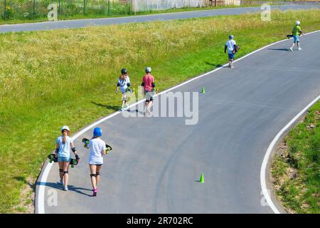 Concorso Longboard Slalom, Mosca, Russia Foto Stock