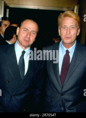 Repertorio fotografico, Italia. 30th giugno, 2023. SILVIO BERLUSCONI E ALDO BISCARDI (Marcellino Radogna/GIACOMINOFOTO, ROMA - 1979-11-02) ps la foto può essere utilizzata nel contesto in cui è stata scattata, E senza intenti diffamatori del decoro del popolo rappresentato (ROMA - 1979- 11-02, Marcellino Radogna/GIACOMINOFO) ps la foto può essere utilizzata nel rispetto del contesto in cui è stata scattata, e senza intenti diffamatori del decoro del popolo rappresentato solo uso Editoriale Credit: Agenzia indipendente per le foto/Alamy Live News Foto Stock