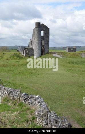 La miniera Magpie in disuso, una miniera di piombo a Sheldon, vicino a Bakewell nel Derbyshire Peak District. Registrato per la prima volta nel 1740, si è chiuso nel 1958. Foto Stock