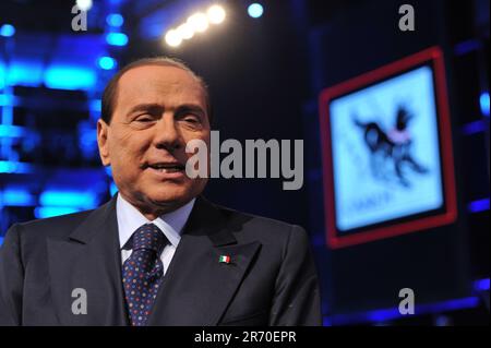 Roma- Trasmissione 'Servizio pubblico' nella foto: Silvio Berlusconi Foto Stock