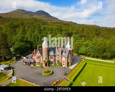 Vista aerea del Torridon Hotel a Ross and Cromarty, Highlands scozzesi, Scozia, Regno Unito Foto Stock