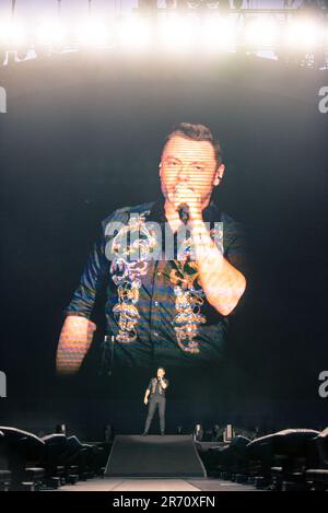 Torino, Italia. 10 giugno 2023. Il cantante italiano Tiziano ferro si è esibito dal vivo sul palco dello Stadio Grande Torino. Credito: Andrea Pinna Foto Stock