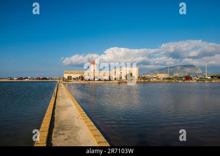 Riserva naturale integrale saline di trapani e paceco. sicilia Foto Stock