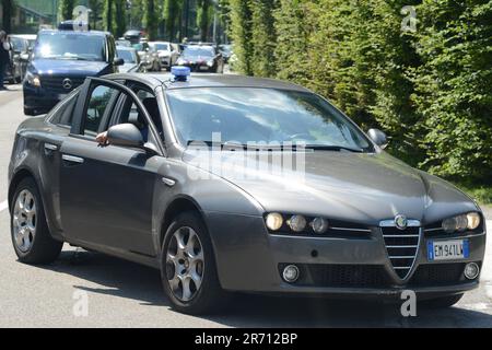 Arcore, Italia. 12th giugno, 2023. Arcore - morte di Silvio Berlusconi: Arrivo del corpo Villa San Martino in Arcore, casa di Berlusconi Editoriale solo uso Credit: Independent Photo Agency/Alamy Live News Foto Stock