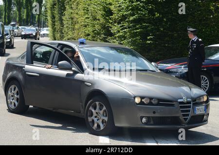 Arcore, Italia. 12th giugno, 2023. Arcore - morte di Silvio Berlusconi: Arrivo del corpo Villa San Martino in Arcore, casa di Berlusconi Editoriale solo uso Credit: Independent Photo Agency/Alamy Live News Foto Stock