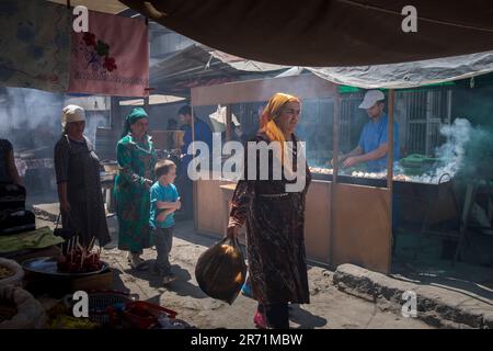 Uzbekistan. Dintorni di Bukhara. mercato locale Foto Stock