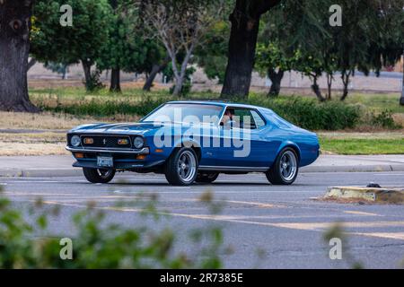 Una Ford Mustang del 1971 al North Modesto Kiwanis American Graffiti Car Show & Festival Foto Stock