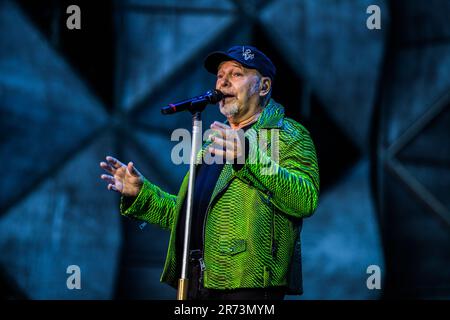 Bologna, Italia. 12th giugno, 2023. Vasco Rossi vive a Bologna. (Foto di Carlo Vergani/Pacific Press) Credit: Pacific Press Media Production Corp./Alamy Live News Foto Stock