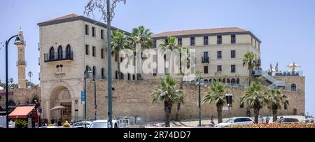 The Setai Tel Aviv alloggiato in un meticolosamente restaurato Ottoman-era l edificio (prigione locale) che si affaccia su Jaffa il porto antico e il Mediterraneo co Foto Stock