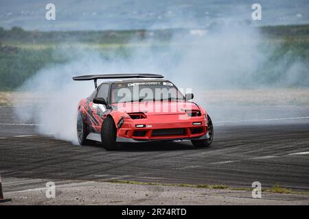 Auto alla deriva nell'Irish Drift Championship Ballykelly Irlanda del Nord Foto Stock