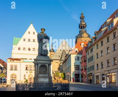 Lutherstadt Eisleben, piazza Markt, Municipio, chiesa di San Andreas, monumento di Martin Luther a Mansfeld, Sassonia-Anhalt, Germania Foto Stock