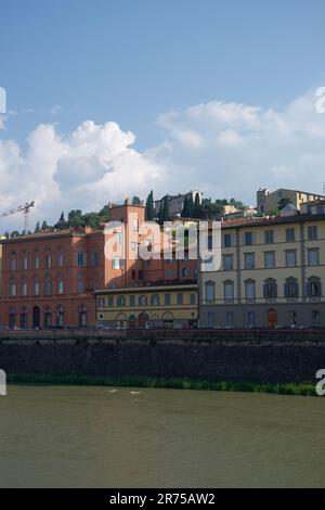 Il fiume Arno, Firenze, Italia Foto Stock