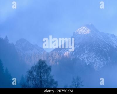 Mattina d'inverno a Lechtal, Pinswang Foto Stock