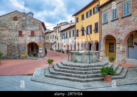 Italia, Toscana, provincia di Arezzo, Civitella in Val di Chiana, veduta dell'antico borgo Foto Stock