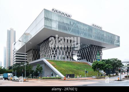 Tseung Kwan o, Hong Kong - Aprile 12 2023: Campus dell'Hong Kong Design Institute (HKDI) Foto Stock