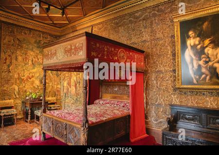 Camera da letto di Catherrine de Medici all'interno del castello di Chenonceau, Valle della Loira, Francia Foto Stock