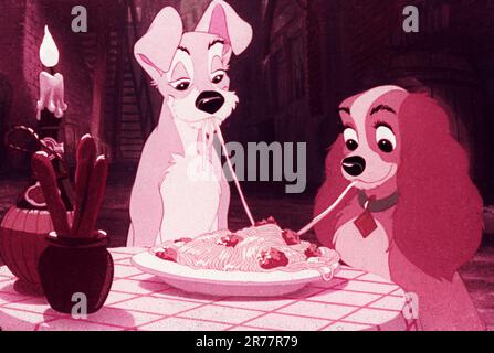 Spaghetti Meal in WALT DISNEY's LADY E IL TRAMP 1955 registi CLYDE GERONIMI WILFRED JACKSON e HAMILTON LUSKE dalla storia di Ward Greene Walt Disney Productions / Buena Vista Film Distribution Company Foto Stock