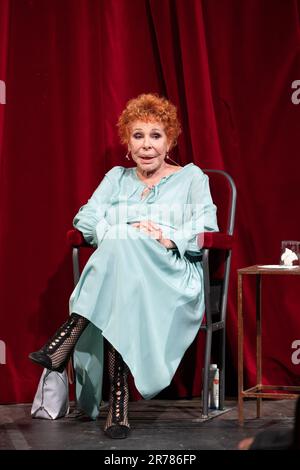 Milano, . 13th giugno, 2023. Ornella Vanoni, imprevedibile conferenza su grande età. Nella foto Ornella Vanoni Credit: Independent Photo Agency/Alamy Live News Foto Stock