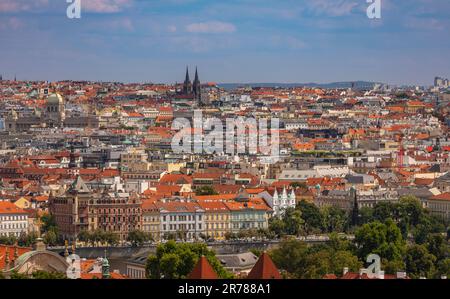 PRAGA, REPUBBLICA CECA, EUROPA - veduta aerea del centro di Praga. Foto Stock
