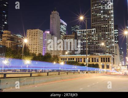 Semafori attraverso il centro di Chicago Foto Stock