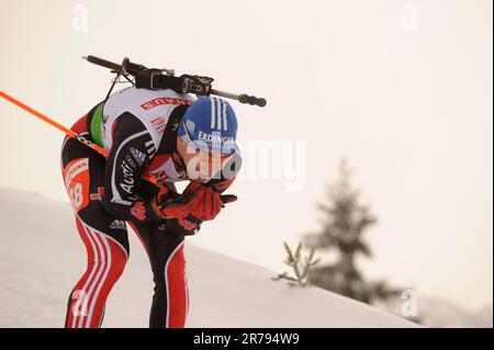 Michael GREIS Aktion Biathlon 10km Sprint der Herren a Hochfilzen. Foto Stock