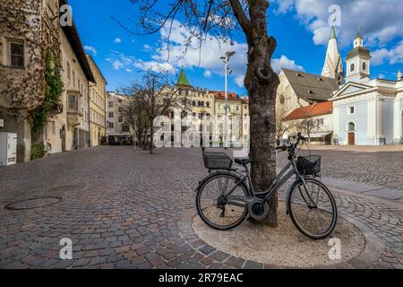 Domplatz, Brixen-Bressanone, Trentino-Alto Adige/Sudtirol, Italia Foto Stock