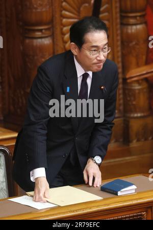 Tokyo, Giappone. 14th giugno, 2023. Il primo ministro giapponese Fumio Kishida arriva alla sessione plenaria della Camera superiore alla Dieta Nazionale di Tokyo mercoledì 14 giugno 2023. (Foto di Yoshio Tsunoda/AFLO) Foto Stock