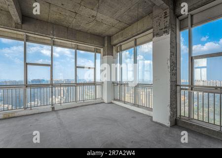 L'interno di un edificio residenziale di recente costruzione. Foto Stock