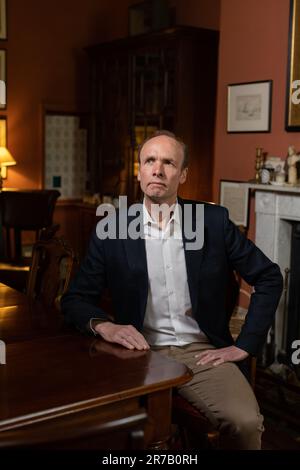 Will Palin, figlio del comico Monty Python e dell'esploratore Michael Palin, fotografò a casa sua sull'isola di Sheppey, Essex, Inghilterra, Regno Unito Foto Stock