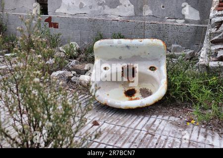 Bacino e resti dell'alluvione del centro termale di Epuen Foto Stock