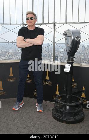 New York, Stati Uniti. 14th giugno, 2023. Lo chef Gordon Ramsey visita l'Empire state Building, New York, 14 giugno 2023. (Foto di Anthony Behar/Sipa USA) Credit: Sipa USA/Alamy Live News Foto Stock