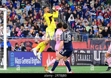 10 giugno 2023; Drake Callender (1), portiere dell'Inter Miami, risparmia durante il primo tempo contro la rivoluzione del New England a Foxborough, Massachusetts. Eric Canha/CSM Foto Stock