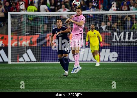 10 giugno 2023; Christopher McVey (4), difensore dell'Inter Miami, dirige la palla durante il secondo tempo contro la Rivoluzione del New England a Foxborough, Massachusetts. Eric Canha/CSM Foto Stock