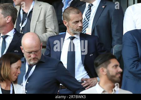 Rotterdam, Paesi Bassi. 14th giugno, 2023. Il presidente della UEFA Aleksander Ceferin è in tribuna e guarda avanti durante la semifinale della UEFA Nations League 2022/23 tra Paesi Bassi e Croazia a De Kuip il 14 giugno 2023 a Rotterdam, Paesi Bassi. Foto: Luka Stanzl/PIXSELL Credit: Pixsell/Alamy Live News Foto Stock