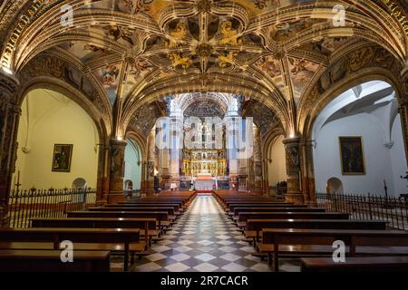 Chiesa interno del Monastero reale di San Jerome (San Jeronimo de Granada) - Granada, Andalusia, Spagna Foto Stock